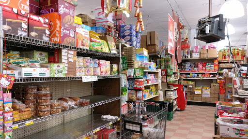 Asian Grocery Store «Asian Supermarket Golden Village New York Connecticut», reviews and photos, 365 Central Park Ave, Scarsdale, NY 10583, USA