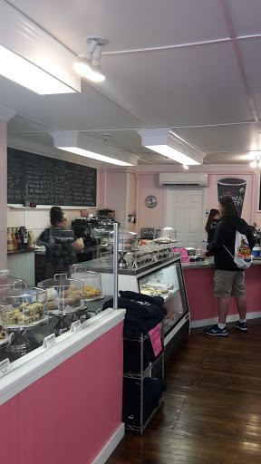 Bakery «Pink Pastry Shop», reviews and photos, 75 Main St, Bar Harbor, ME 04609, USA
