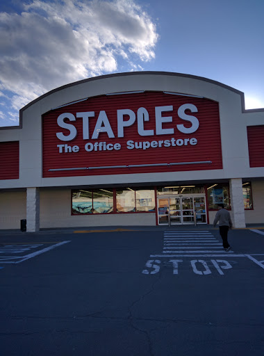 Office Supply Store «Staples», reviews and photos, 3701 Vestal Pkwy E, Vestal, NY 13850, USA