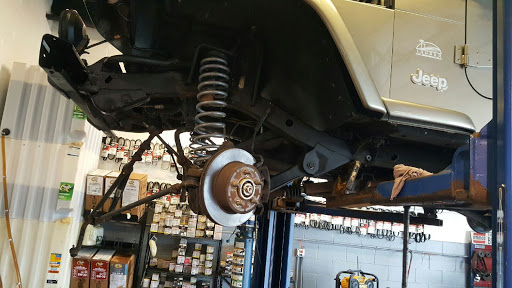 Auto Repair Shop «C & C Car Care», reviews and photos, 1000 75th St, Downers Grove, IL 60516, USA