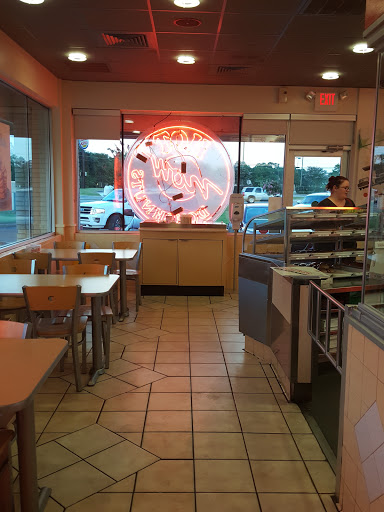 Bakery «Krispy Kreme Doughnuts», reviews and photos, 3095 Ross Clark Cir 84W, Dothan, AL 36301, USA