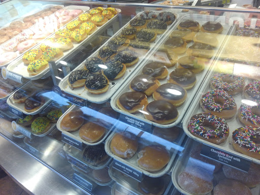 Bakery «Krispy Kreme Doughnuts», reviews and photos, 465 W 23rd St, Panama City, FL 32405, USA