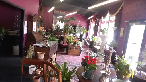 Florist «Strother Floral Gallery», reviews and photos, 407 E Chatham St, Cary, NC 27511, USA