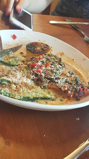 Italian Restaurant «Olive Garden», reviews and photos, 801 E Expy 83, Weslaco, TX 78596, USA