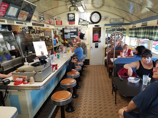 Pennsylvania Dutch Restaurant «Lawrence Park Dinor», reviews and photos, 4019 Main St, Erie, PA 16511, USA