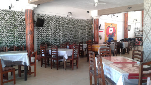 Restaurante Carabela, Calle 69 No.142 por 68 y 70, Malecón, 97320 Progreso, YUC, México, Restaurantes o cafeterías | YUC