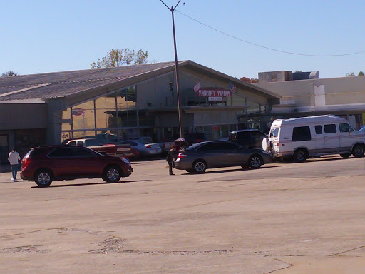 Thrift Store «Veterans Thrift Town», reviews and photos, 3500 Jenny Lind Rd # B, Fort Smith, AR 72901, USA