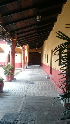 Posada Los Naranjos, Miguel Hidalgo 193, Centro, 91240 Xico, Ver., México, Alojamiento en interiores | EDOMEX