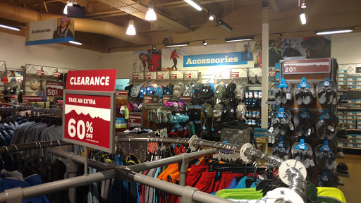 Sportswear Store «Columbia Sportswear Outlet Store at Cabazon Outlets», reviews and photos, 48750 Seminole Dr, Cabazon, CA 92230, USA