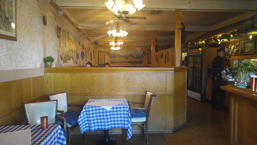 Pizza Restaurant «Symposium Restaurant & Pizza», reviews and photos, 1620 E 8th St, Davis, CA 95616, USA