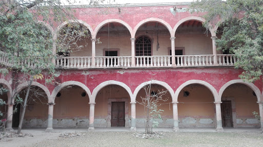 Hacienda del Jaral de Berrio, Calle Hidalgo 2, Centro, 37611 San Felipe, Gto., México, Hacienda turística | BC