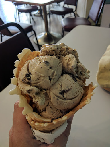 Ice Cream Shop «Yummerful», reviews and photos, 125 W State St, Pendleton, IN 46064, USA