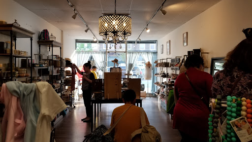 Boutique «The Brass Owl», reviews and photos, 36-19 Ditmars Blvd, Queens, NY 11105, USA