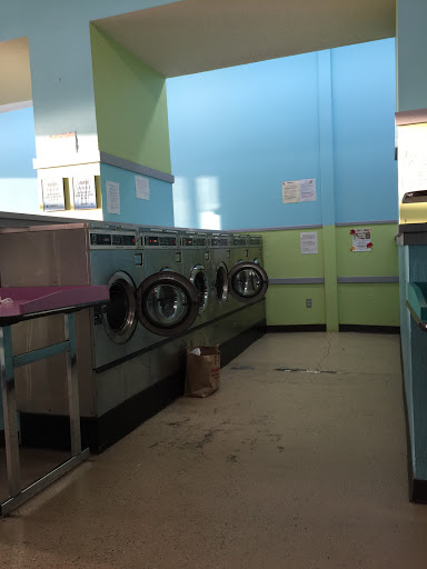 Laundromat «Laundromat», reviews and photos, 1223 S Roosevelt Dr, Seaside, OR 97138, USA