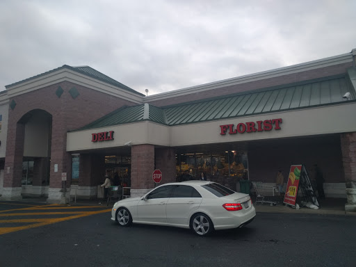 Grocery Store «Giant Food Stores», reviews and photos, 136 Kline Vlg, Harrisburg, PA 17104, USA
