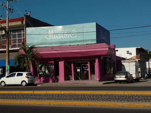 Ilusión, Av. Elías Zamora Verdusco No.262 A, Valle de Las Garzas, 28219 Manzanillo, Col., México, Tienda de ropa | COL