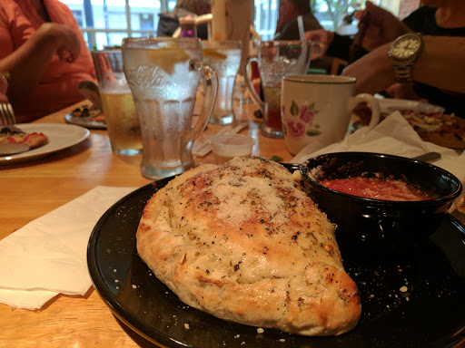 Pizza Restaurant «Red Rose Jems Pizzeria», reviews and photos, 5915 Hamilton Ave, Cincinnati, OH 45224, USA