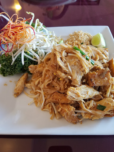 Thai Restaurant «Swadee Thai house», reviews and photos, 302 Main St, Emmaus, PA 18049, USA