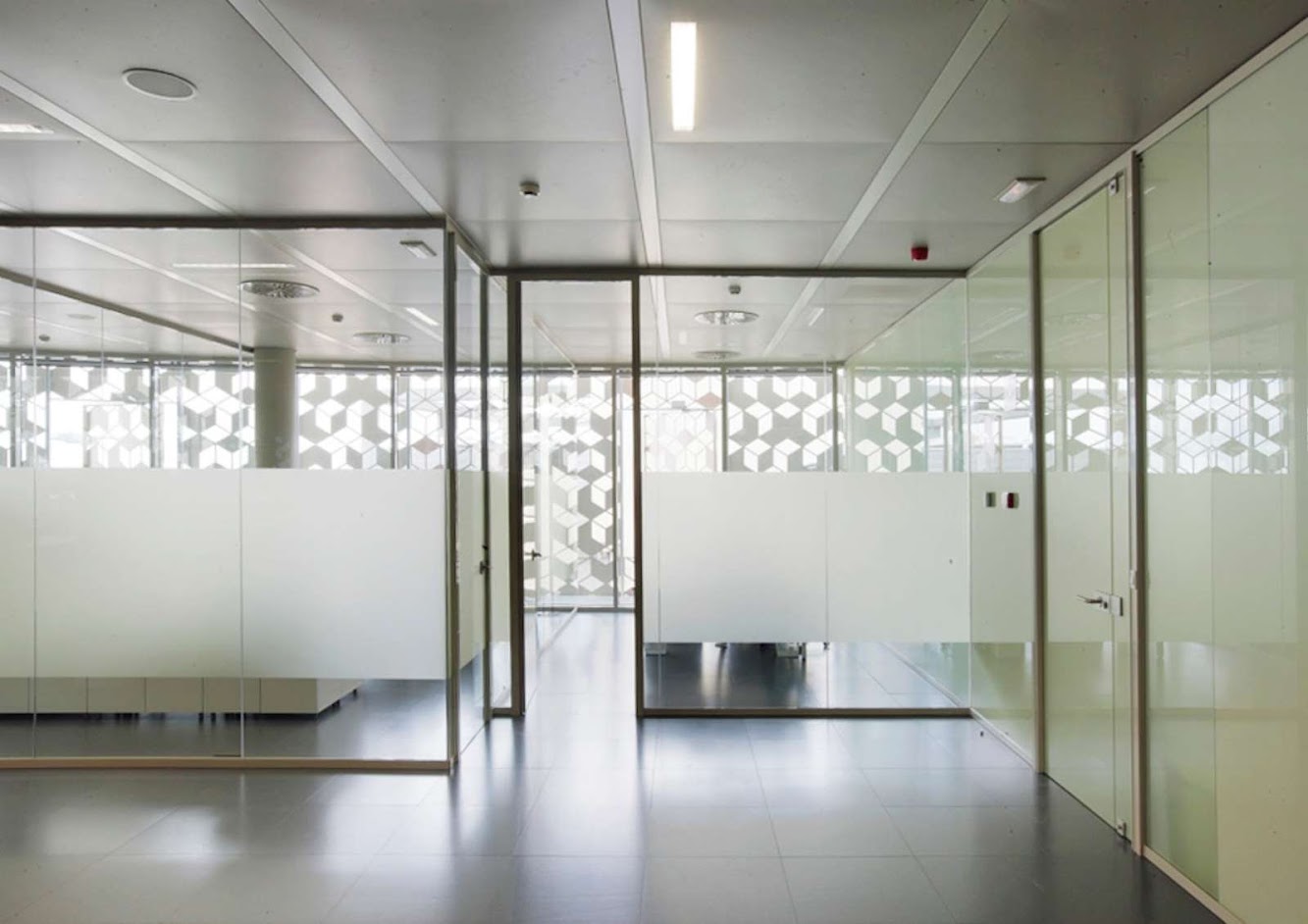 Satellite control center by Herreros Arquitectos