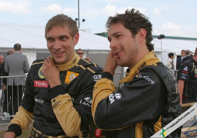 Виталий Петров и Бруно Сенна на Гран-при Бельгии 2011