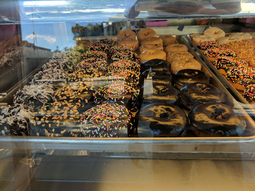 Donut Shop «Miss Donut», reviews and photos, 2082 Bonita Ave, La Verne, CA 91750, USA
