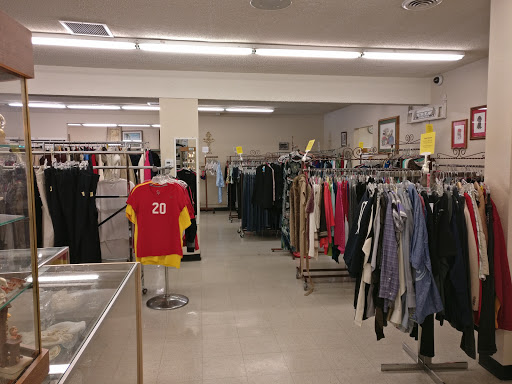 Thrift Store «Orange Lutheran Thrift Shop», reviews and photos, 676 N Tustin St, Orange, CA 92867, USA