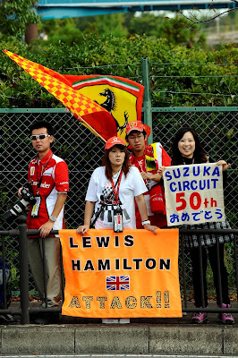 Lewis Hamilton Attack - болельщики Льюиса Хэмилтона на Гран-при Японии 2012