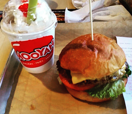 American Restaurant «MOOYAH Burgers, Fries & Shakes», reviews and photos, 1378 US-206, Skillman, NJ 08558, USA