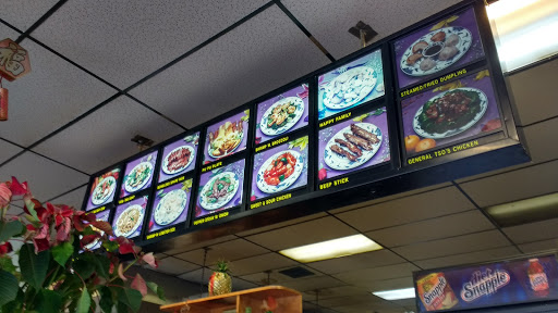 Chinese Restaurant «Golden Wok», reviews and photos, 35 E Main St #1, Waterbury, CT 06702, USA