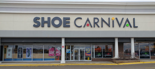 Shoe Store «Shoe Carnival», reviews and photos, 6159 E State St, Rockford, IL 61108, USA