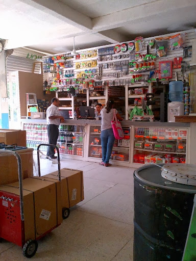 Corporativo Empresarial La Asuncion SA de CV., Calle Obrero 6, Colonia Barrio el Espinal, 70600 Salina Cruz, Oax., México, Tienda de bricolaje | OAX