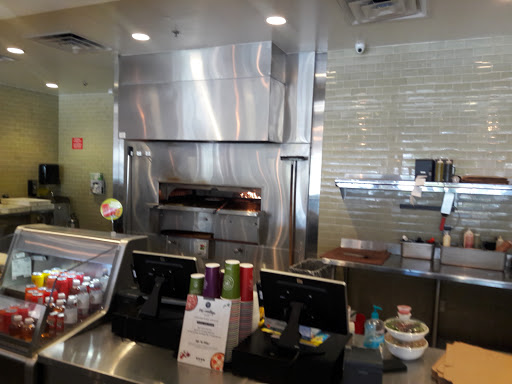 Pizza Restaurant «Pieology», reviews and photos, 915 W Huntington Dr, Monrovia, CA 91016, USA