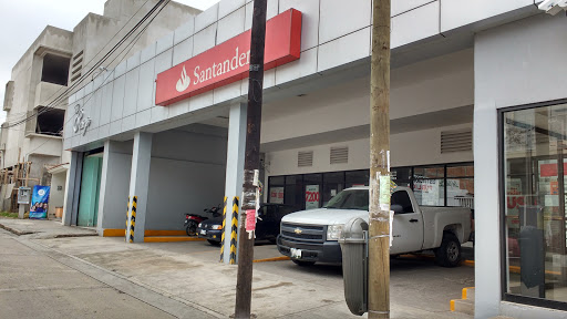 Oficina Banco Santander, Hidalgo 23, Centro, 69000 Heroica Cd de Huajuapan de León, Oax., México, Institución financiera | OAX