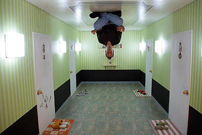 Optical Illusions By Busan's Trick Eye Museum Seen On www.coolpicturegallery.us Optical Illusions By Busan's Trick Eye Museum Seen On www.coolpicturegallery.us