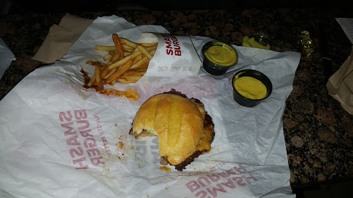 Hamburger Restaurant «Smashburger», reviews and photos, 9775 Medlock Bridge Rd, Duluth, GA 30097, USA