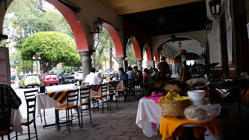 Jardín Plaza Restaurante, Plaza de la Constitución 5-A, Centro, 90000 Tlaxcala de Xicohténcatl, Tlax., México, Restaurante de comida para llevar | TLAX