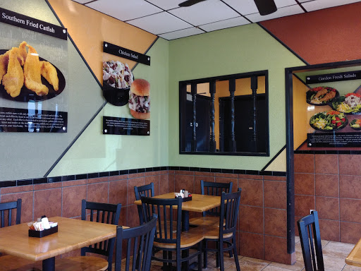 American Restaurant «Golden Chick», reviews and photos, 1741 W Oaklawn Rd, Pleasanton, TX 78064, USA