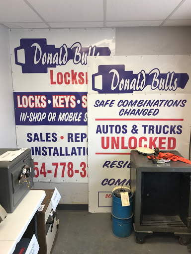 Locksmith «Donald Bulls Locksmith», reviews and photos, 2001 W Ave M, Temple, TX 76504, USA