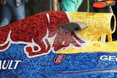 Wings For Life Red Bull в раскраске фотографий болельщиков на Гран-при Великобритании 2012