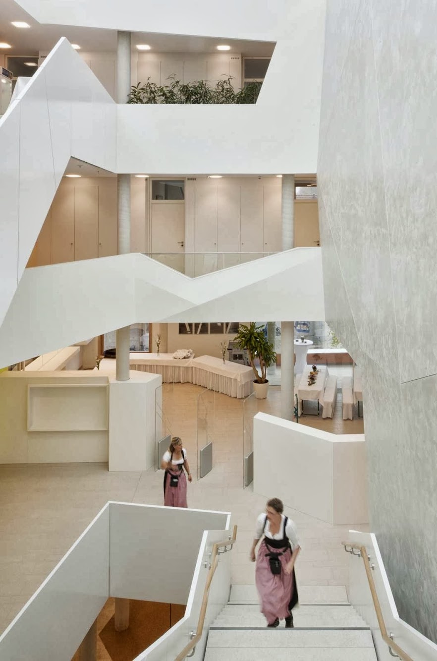 Bad Aibling City Hall by Behnisch Architekt