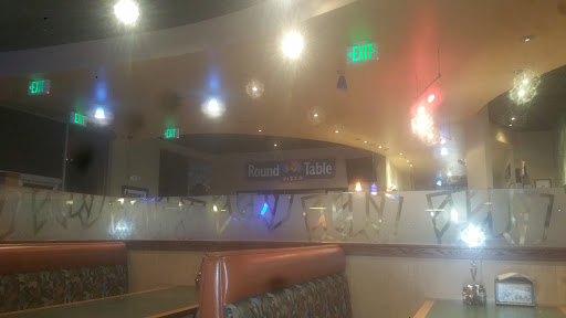 Pizza Restaurant «Round Table Pizza», reviews and photos, 253 Spreckels Ave, Manteca, CA 95336, USA