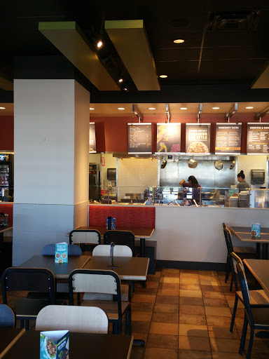 Mexican Restaurant «QDOBA Mexican Eats», reviews and photos, 4000 Chapel View Blvd #100, Cranston, RI 02920, USA