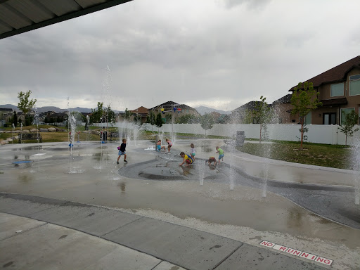 Water Park «Oquirrh Shadows Park Splash Pad», reviews and photos, 4000 W & South Jordan Parkway, South Jordan, UT 84095, USA