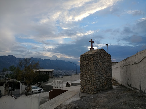 Capilla La Ermita Virgen de Schoenstatt, Calle San Andrés 507, La Ermita, 66129 Cd Santa Catarina, N.L., México, Iglesia | GTO