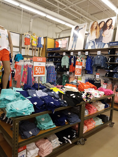 Clothing Store «Old Navy», reviews and photos, 1825 N Pebble Creek Pkwy, Goodyear, AZ 85395, USA