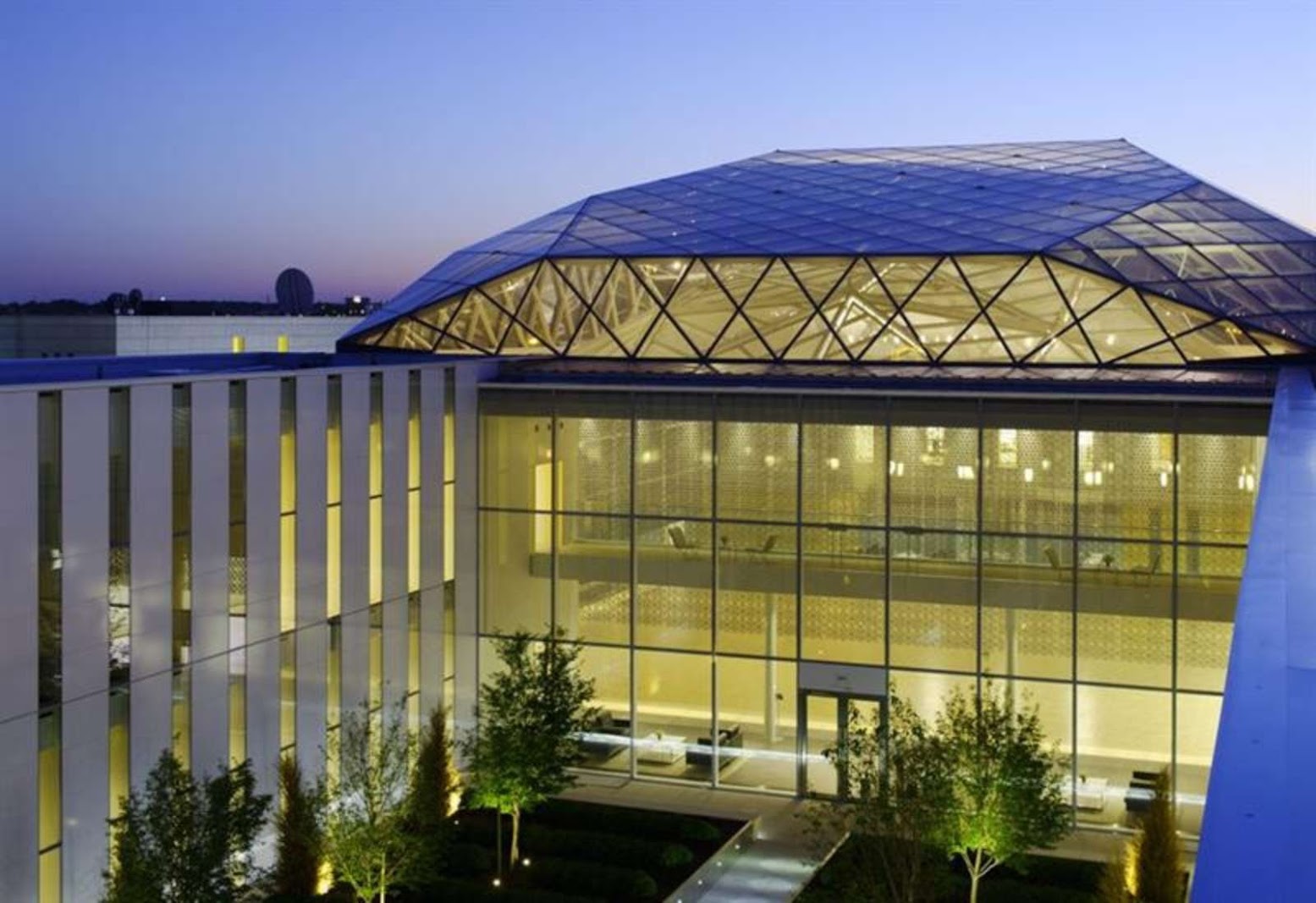 Delegation of the Ismaili Imamat by Maki and