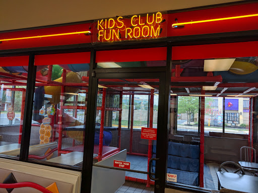 Fast Food Restaurant «Burger King», reviews and photos, 4406 Chantilly Shopping Center, Chantilly, VA 20151, USA