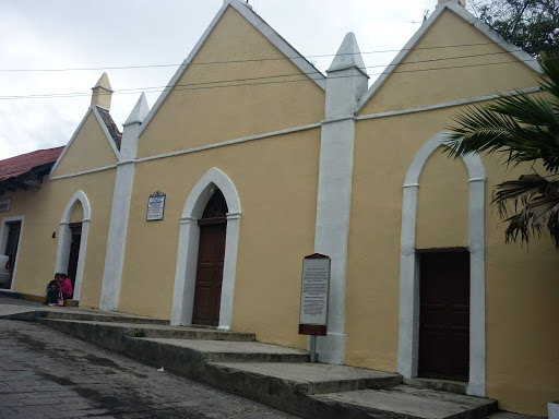 Primer Iglesia Metodista de Mexico, Iturbide, San Ignacio, 42130 Mineral del Monte, Hgo., México, Iglesia metodista | HGO