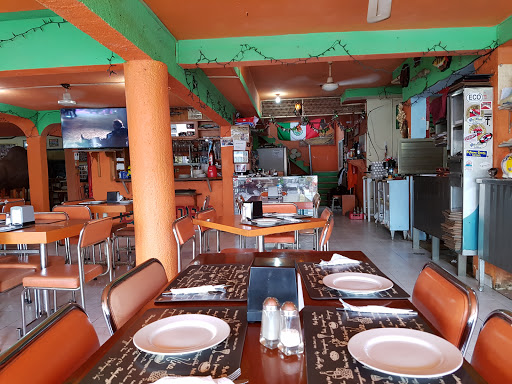 El Moro, Av. Norte Por Calle 2 75 Bis, Emiliano Zapata, 77600 San Miguel de Cozumel, Q.R., México, Restaurante de comida para llevar | QROO