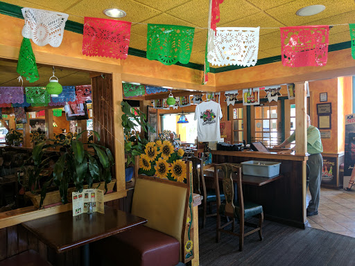 Restaurant «Casa Ramos Mexican Restaurant», reviews and photos, 400 Iron Point Rd, Folsom, CA 95630, USA